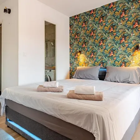 Fling Villa